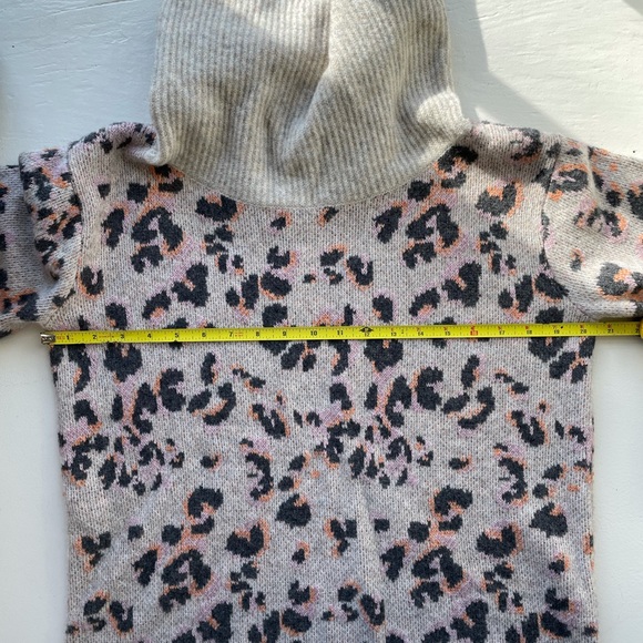 Anthropologie Emmy cowl-neck tunic sweater. - Picture 11 of 12